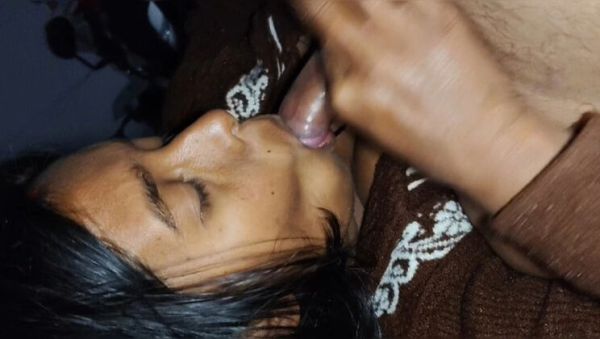 Desi Bhabhi Permi Pooja Gives Morning Blowjob to Stepfather - Village Hindi Sex Movie - porntry.com - India on freevids.org