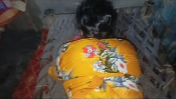 Desi Punjabi Bhabhi Doggy Style Fuck - Hardcore Anal & Moaning - Homemade Indian Sex - porntry.com - India on freevids.org