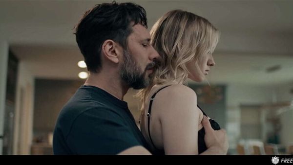 Melody Marks Time Stop Blowjob - Teen with Braces Fucked by Sugar Daddy - xxxfiles.com on freevids.org