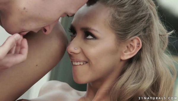 Charlie Dean & Veronica Leal Outdoor Foot Fetish Blowjob - Deep Throat Big Cock - porntry.com on freevids.org