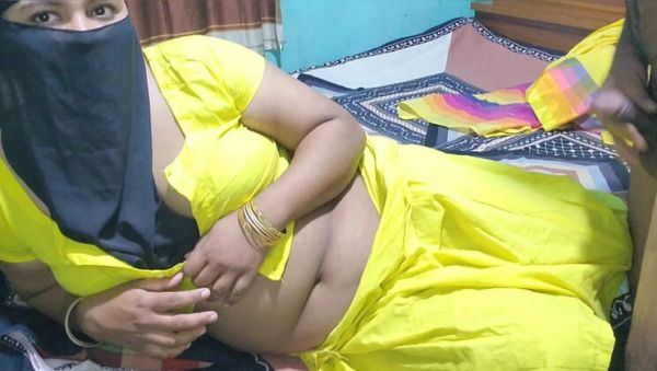 Bangladeshi Wife Akhi Moni Blowjob and Cowgirl Sex with Husband Homemade - xxxfiles.com - Bangladesh on freevids.org