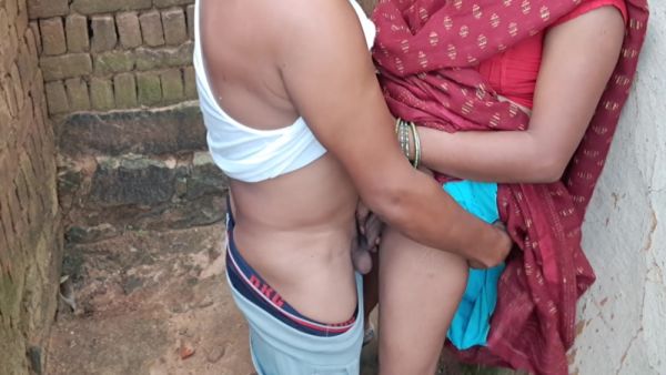 Village Bhabhi In Bhabhi Of The Village - desi-porntube.com - India on freevids.org