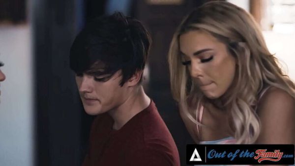 Horny MILF Tiffany Watson Double Blowjob Threesome with Stepson & Stepfamily Roleplay - veryfreeporn.com on freevids.org