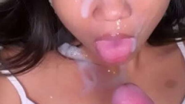 Thai teen 18yo gets hard fuck by white foreigner with big dick and facial cumshot - xxxfiles.com - Thailand on freevids.org