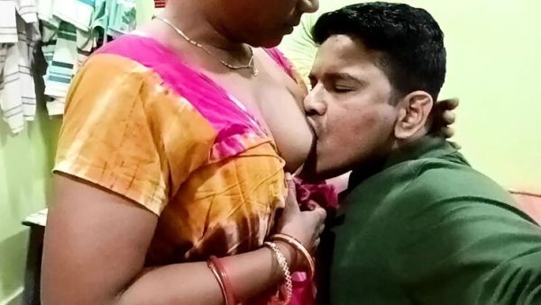 Desi Village Bhabhi Neighbour Hardcore Fucking - Hotel Room Riding and Squirting with Big Cock - porntry.com - India - Turkey on freevids.org