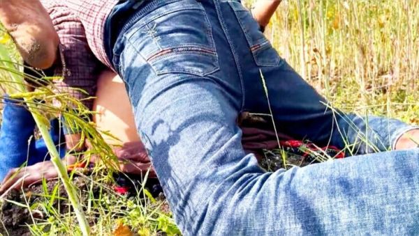 Desi Indian Bhabhi Jungle Love First Time Chudai - Busty Mom Hardcore Sex - veryfreeporn.com - North Korea - India on freevids.org