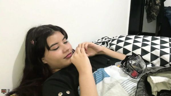 Skinny Latina teen gives deep throat blowjob and hard fuck - Homemade Spanish Porno - xxxfiles.com - Venezuela - Spain - India on freevids.org