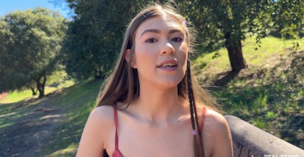 Teeny Donnie & svelte Ali in a steamy motel hookup - alphaporno.com on freevids.org