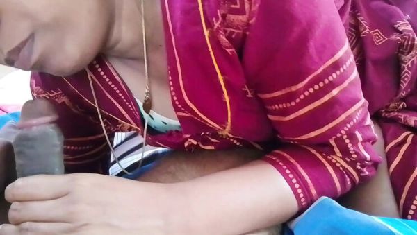 Indian Village Girl Gives Blowjob and Gets Fucked - Homemade Desi Bhabhi Sex - xxxfiles.com - India on freevids.org