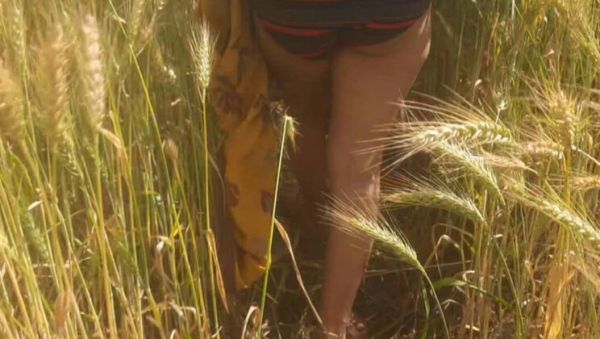 Indian Bhabhi Sukunmi Outdoor Oil Massage Sex - Big Tits Jungle Fuck with Devar - porntry.com - India on freevids.org