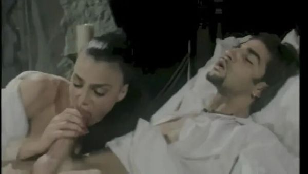 Big Tits Blonde Blowjob - Venere Bianca & Deborah Valentine Suck Huge Knockers - xxxfiles.com - Britain on freevids.org