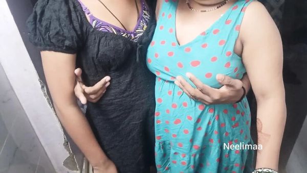 Indian Threesome Sex Video - Neelimaa Big Ass Desi Housewife Doggy Style HD - xxxfiles.com - India on freevids.org