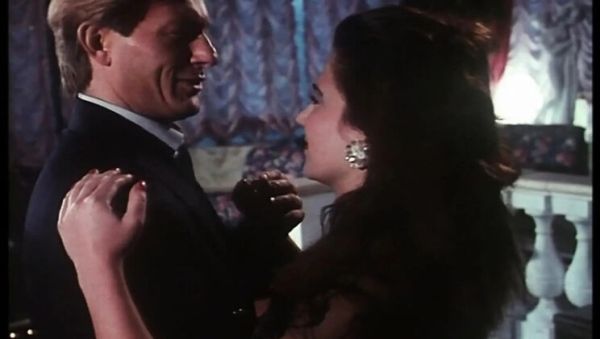 Angelica Bella Brunette Slut Fucks Everywhere with Friends Vintage Anal - xxxfiles.com - Italy on freevids.org