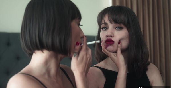 Markus Dupree & Janice Griffith: Brunettes gone wild in a steamy hotel room - alphaporno.com on freevids.org