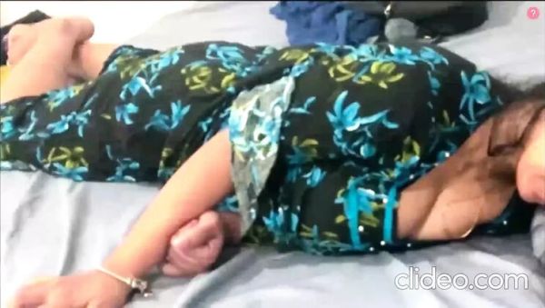 Indian Aunty Big Natural Tits Blowjob - Arabicqueen Hot Asian Babe - xxxfiles.com - India - Sri Lanka on freevids.org