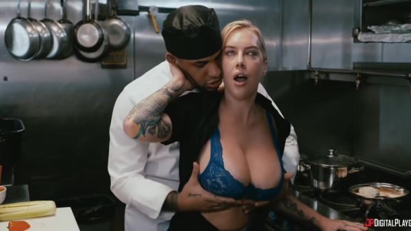 Cubbis Straight Hair Sex - Cubbi Thompson - videomanysex.com on freevids.org