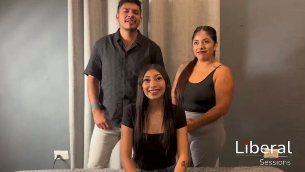 Skinny Girl First Time Threesome Swaps For Huge Cock - Amateur Latina GF & Wife - veryfreeporn.com - Mexico on freevids.org