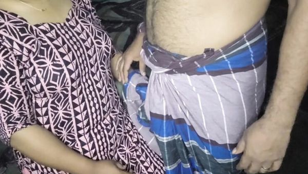 Bangladeshi Housewife Akhi Moni Fucks Tailor Husband After Taking His Measurements - Homemade Desi Sex - veryfreeporn.com - Bangladesh on freevids.org
