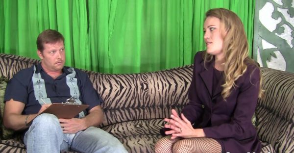 MILF Daisy lays down the law in a stocking-clad blow job bonanza - alphaporno.com on freevids.org