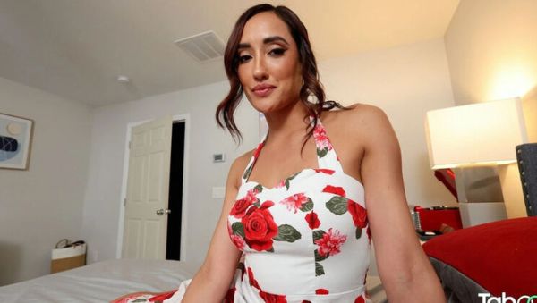 Chloe Amour's Unexpected Step Mom Moment - POV Blowjob - veryfreeporn.com - Britain on freevids.org