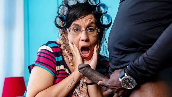 Fat Belly Mature Gets All Holes Destroyed by a Big Black Cock - xxxfiles.com - Portugal on freevids.org