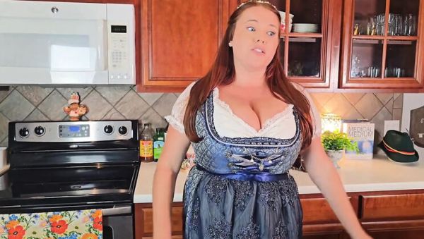 Hot Stepmom Seduces German Exchange Student Before Oktoberfest - veryfreeporn.com - Germany on freevids.org
