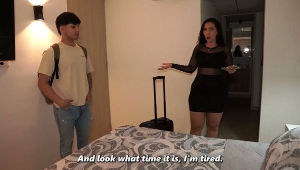 Big Stepmom And Huge Cock Stepson Share A Hotel Bed And Fuck - veryfreeporn.com - Colombia on freevids.org