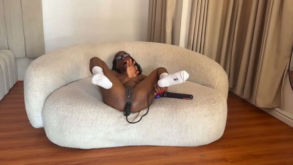 Spicyperry shows off her anal prolapse - porntry.com on freevids.org