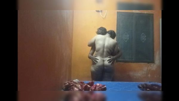 Desi Aunty Fucks Young Boy in Bedroom - Homemade Indian Sex with Moaning - porntry.com - India on freevids.org