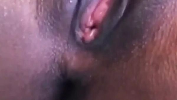 Barqueen Fingering Solo - Amateur Black Girl Masturbates Till Climax - porntry.com on freevids.org