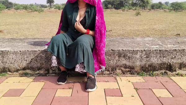 Hot Desi Indian Girlfriend Outdoor Sex - Big Tits Tight Pussy Fucked Rough in Field HD - xxxfiles.com - India on freevids.org