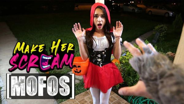 Kharlie Stone Halloween Blowjob & Pussy Stretching - Brunette Gets On Knees For Big Cock - veryfreeporn.com - Britain on freevids.org