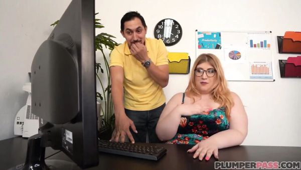 BBW Elisa Mae Gets Facial From Co-worker Juan Largo in Office - veryfreeporn.com - Britain on freevids.org