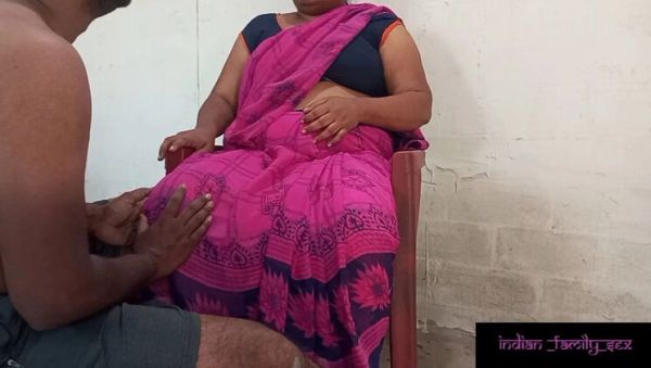 Indian Stepmom Friend Catches Me Jerking Off - Big Natural Tits Desi Aunty HD - xxxfiles.com - India on freevids.org