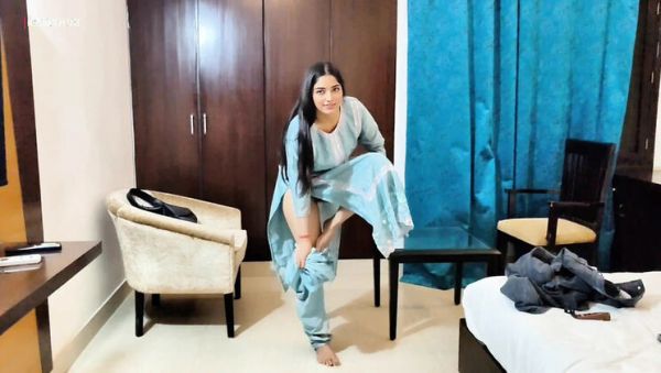 Desi Agent Roleplay: Pakistani Girl Fucked Hard in Hindi 4K - Indian Cheating Sex Video - veryfreeporn.com - India - Pakistan on freevids.org