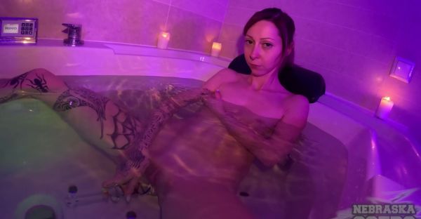 Skinny Bleikas play with t*** boobs and waterproof vibrators in the bathtub - alphaporno.com on freevids.org