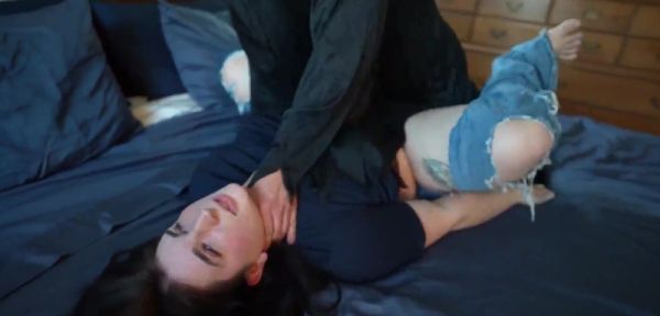 Big Booty BBW Gets Her Pussy Wrecked by Home Intruder's Big Cock - Paige Steele, Steve Rickz - inxxx.com on freevids.org