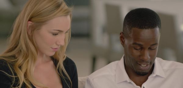 Kendra Sunderland Test Out Bed. - inxxx.com on freevids.org