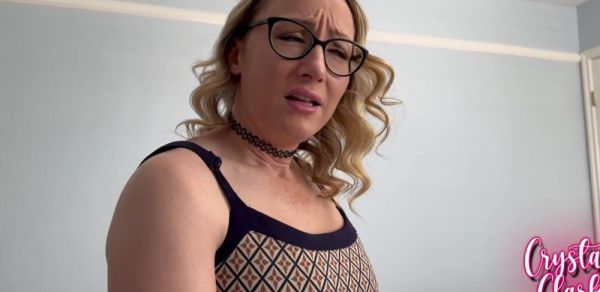 Stepmom Helps Me When Im Sick - inxxx.com on freevids.org