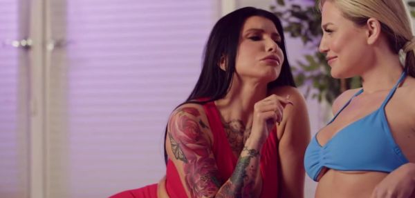 You girls are not gonne go weird on me? - inxxx.com on freevids.org