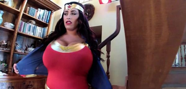 Wonder Woman GoPro 2 - theyarehuge.com on freevids.org
