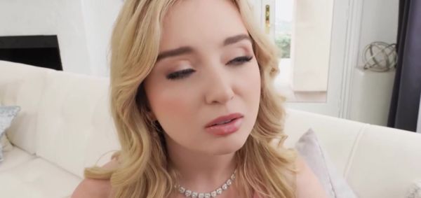 Petite college babe fucked then creampied by sugardaddy - inxxx.com on freevids.org