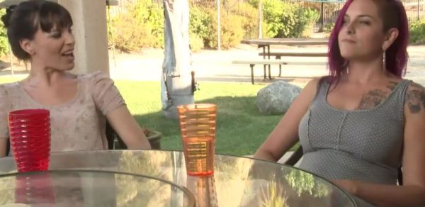 Busty babe going down on her lesbian bff - inxxx.com on freevids.org