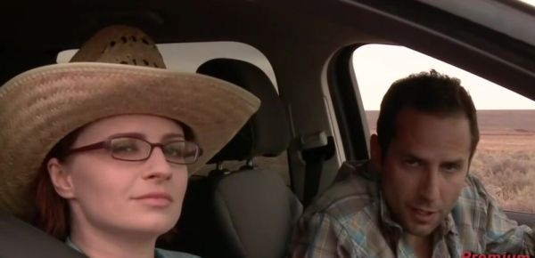 Amber Rayne Hitchhiker In Trouble - inxxx.com on freevids.org