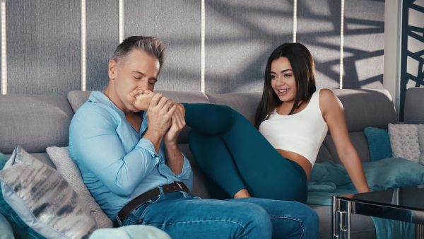 Martina Smeraldi In A Good Days Work - videomanysex.com - Italy on freevids.org
