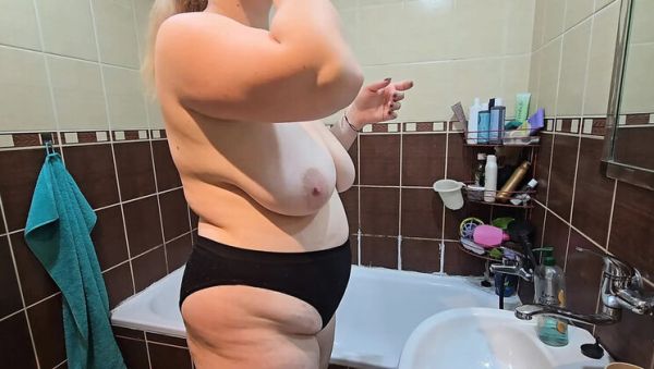 BBW Wife with Big Natural Tits Showers and Changes Panties – Real Amateur Moment - xxxfiles.com - Slovakia on freevids.org
