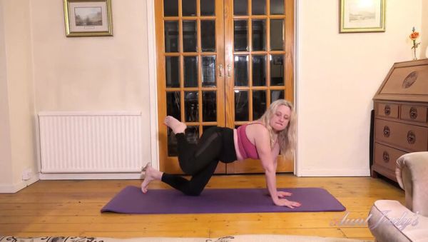 Busty Mature MILF Andrea Ann Gets Sweaty Yoga Workout in Tight Leggings - xxxfiles.com on freevids.org