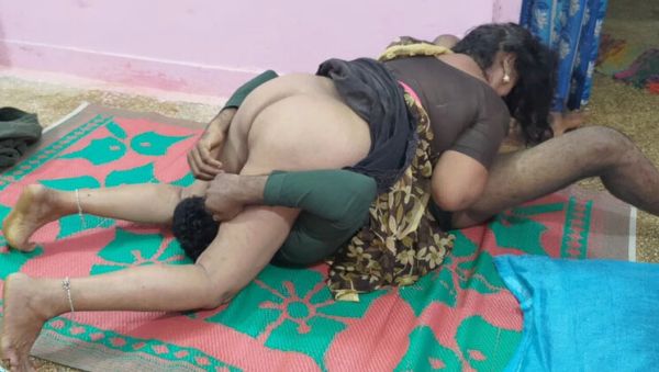 Aunty Alone at Home Gets Pussy Licked with Tongue and Touched Everywhere - xxxfiles.com - India on freevids.org