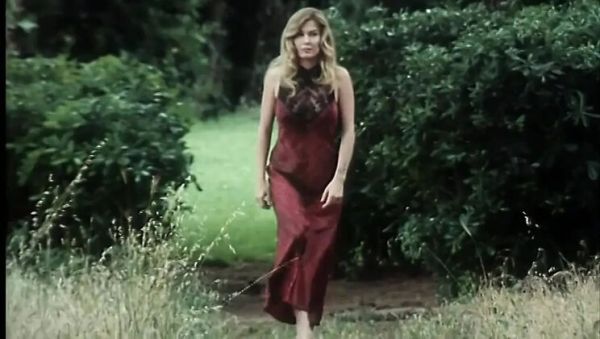 Moana Pozzi Outdoor Vintage Anal Orgasm with Huge Tits - xxxfiles.com - Italy on freevids.org