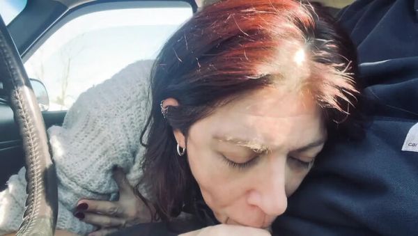 Alici's Amazing Amateur Blowjob and Cum Swallow in the Car - veryfreeporn.com - Usa on freevids.org